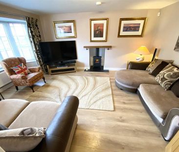 4 bedroom detached house to rent - Photo 1