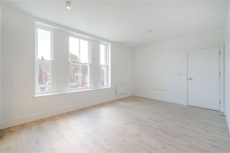 Mitcham Lane - Photo 2