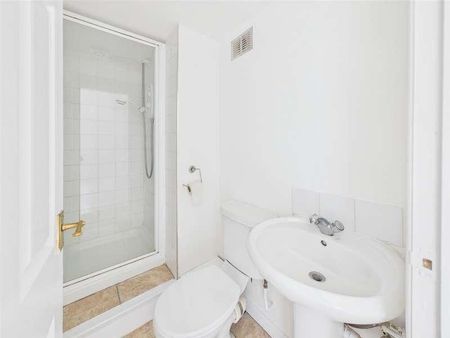 Nant Park Court, Wallasey, CH45 - Photo 3