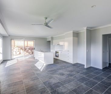 Stunning Four Bedroom Home With Loads Of Special Features - Photo 5