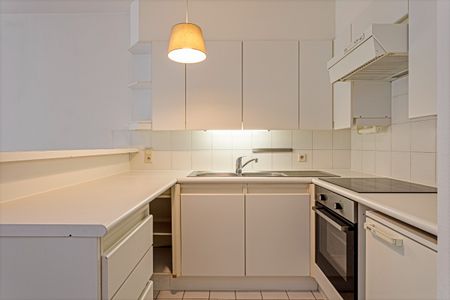 Gelijkvloers appartement in Neerlandwijk met mooie tuin! - Photo 2