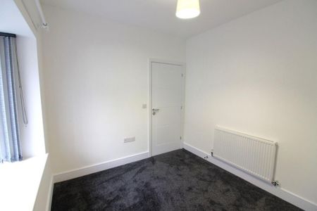 2 bedroom bungalow to rent - Photo 2