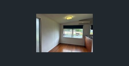 CONVENIENTLY LOCATED! - Photo 2