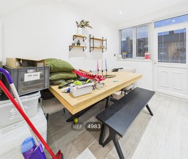 3 bedroom property to rent - Photo 2