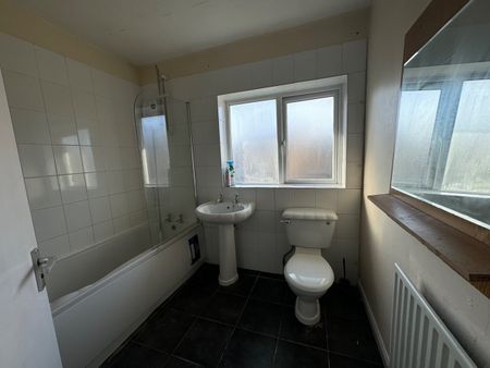 2 Bed Terraced House, Lindbridge Road, NG8 - Photo 5