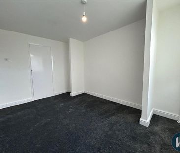 3 bedroom end of terrace house to rent - Photo 5