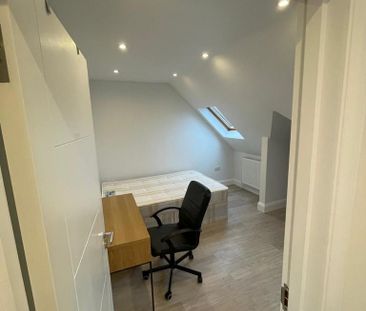 3 bedroom apartment to rent - Photo 2