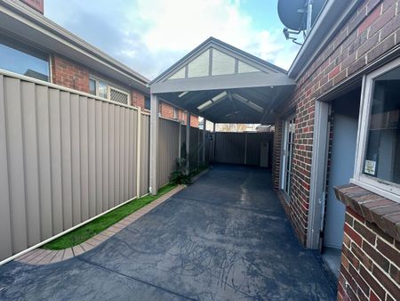 2/20 Acacia Street, Glenroy, VIC 3046 - Photo 5