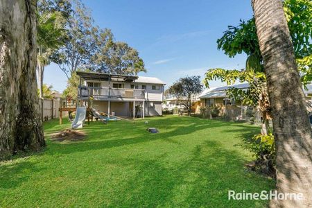 28 Lisa Street, Redland Bay, QLD 4165 - Photo 4