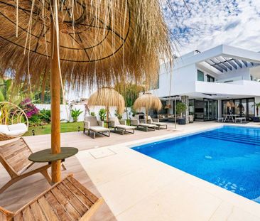 Luxury Villa for rent in San Pedro de Alcántara, Andalusia - Photo 5