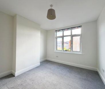 3 Bedroom - Photo 5