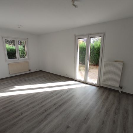 Location Appartement 3 pièces 71m² - Photo 4