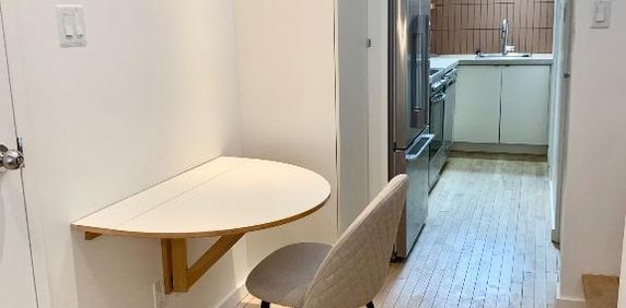 QUARTIER MONTCALM -TOUT MEUBLÉ ! - Photo 2