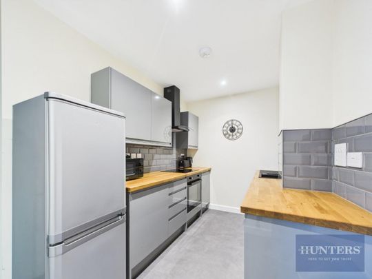 1 bedroom Flat To Let - Photo 1