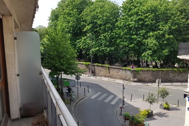 Paris 18 Studio meublé avec alcove nuit et balcon - Photo 1