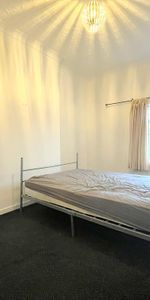 6 bedroom house of multiple occupation to rent - Photo 4