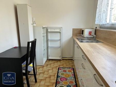 Location Appartement 1 pièce 42m² ST ETIENNE 42000 - Photo 5