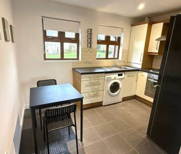 Partly Furnished 2 Bedroom Apartment - Photo 6