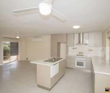 SPACIOUS, PRIVATE & READY TO ENJOY - Photo 4