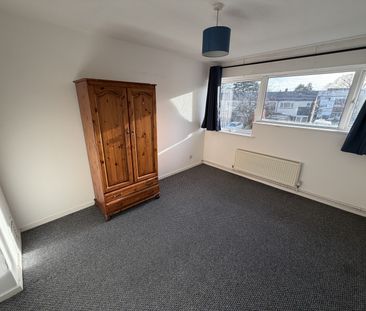 Cliftonville Court, Northampton - Photo 2