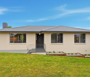 Immaculately Presented Three Bedroom Home in Bridgewater - Photo 5