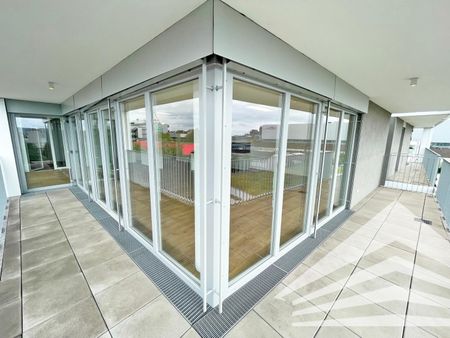 Lichtdurchflutete, große 2 Zimmer-Neubauwohnung mit großer Terrasse & Küche! - Photo 3