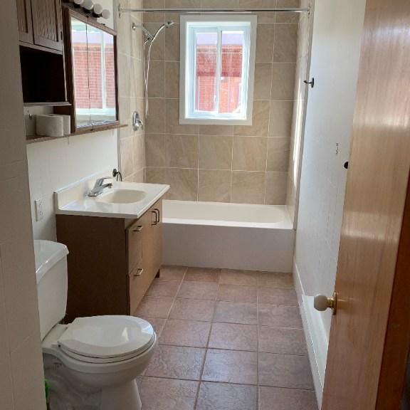 5 1/2 spacieux et lumineux - Photo 1