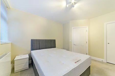 1 bedroom apartment - Photo 3