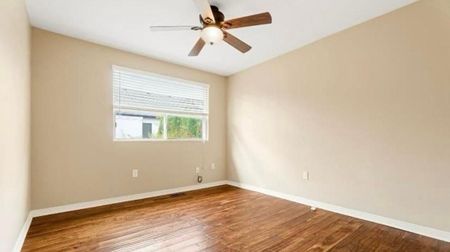 For Lease - 196 Nelson Street, Oakville, Ontario - Photo 3