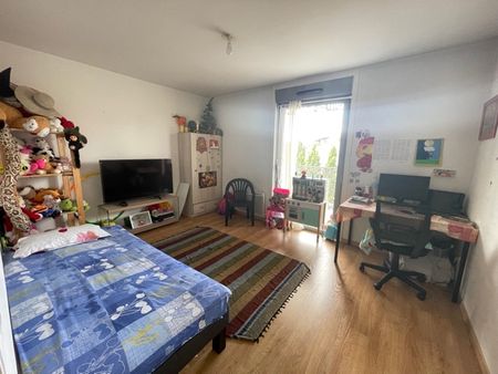 Location Appartement 4 pièces 107m² MARCQ EN BAROEUL 59700 - Photo 3