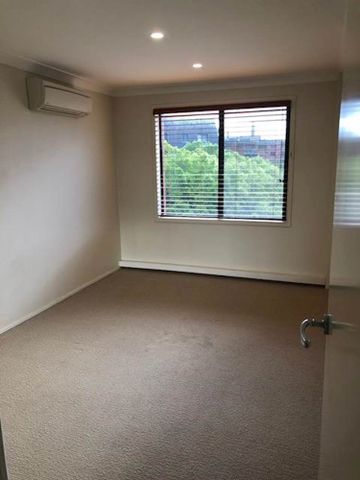 Erskineville - Photo 5