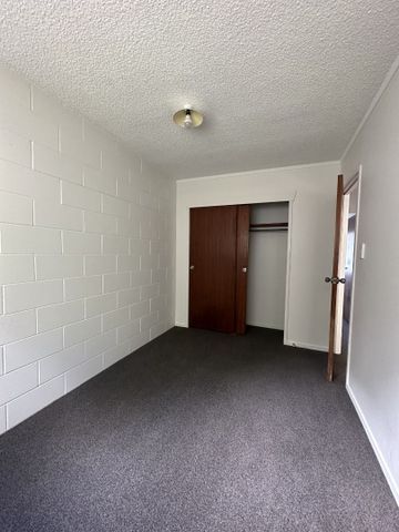 Tidy 2 bedroom Unit! - Photo 5