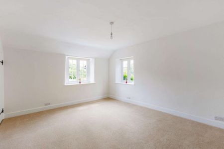 A recently refurbished three bedroom detached cottage in a rural location with an enclosed garden and private parking. - Photo 5