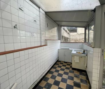 À louer , maison ; 5 chambres avec véranda et jardin, cave . Quarti... - Photo 3