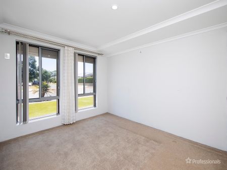 8 Citrino Avenue, Aveley WA 6069 - Photo 3