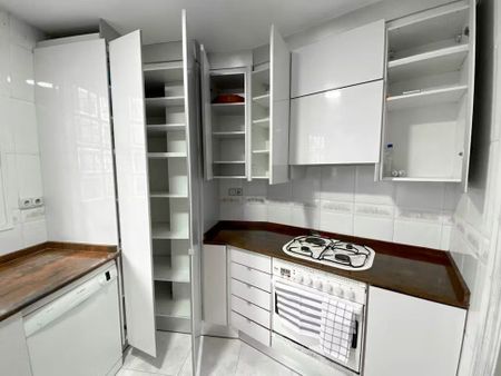 Gran Via de les Germanies, Valencia, Valencian Community 46006 - Photo 2