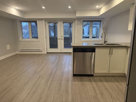 For Lease - 179 Patterson Road Unit# LOWER UNIT, Barrie, Ontario - Photo 2
