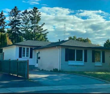 For Lease - 4 Duke Road, Brampton, Ontario - Photo 4
