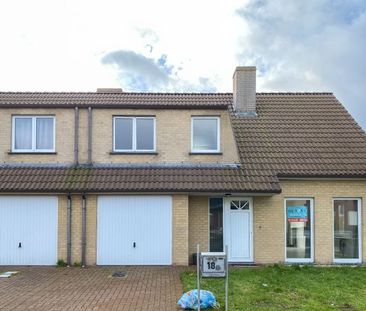 HALFOPEN BEBOUWING MET DRIE SLAAPKAMERS - TUIN EN GARAGE - Photo 6