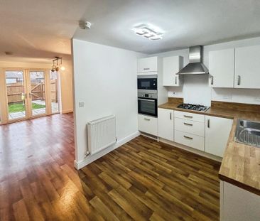 2 bedroom terraced house to rent - Photo 5