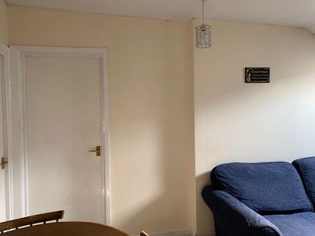 Room in a Shared Flat, Hampton Road, BS6 - Photo 4