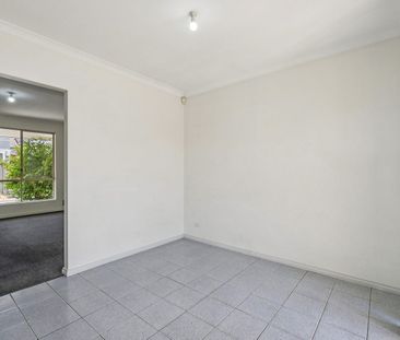 Spacious, Well-Located 2-Bedroom Villa in a Quiet Complex - Photo 5