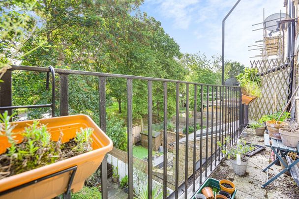 Leathwaite Road, Battersea, London, SW11 - Photo 1