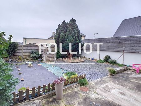 A LOUER - PERCY EN NORMANDIE centre - Maison 3 chambres - jardin clos et sous-sol. - Photo 2