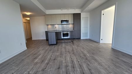 For Lease - 220 Missinnihe Way Unit# 1004, Mississauga, Ontario - Photo 5