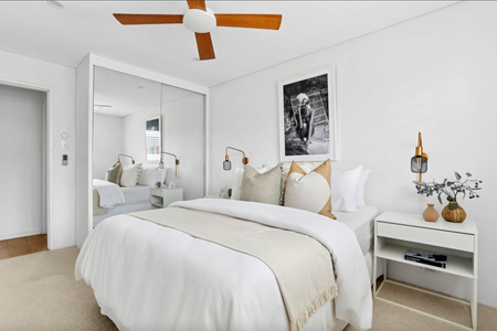 Modern Top-Floor Coastal Retreat with Views in Prime North Bondi Location - Photo 2