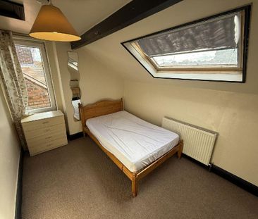 5 bedroom flat to rent - Photo 2