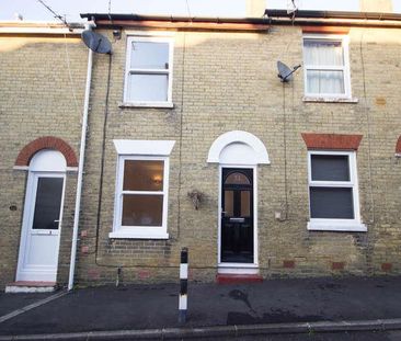 Alfred Street, East Cowes, Isle Of Wight, PO32 - Photo 2