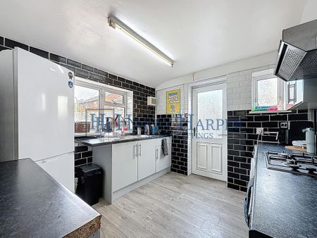 5 bedroom end of terrace house to rent - Photo 5