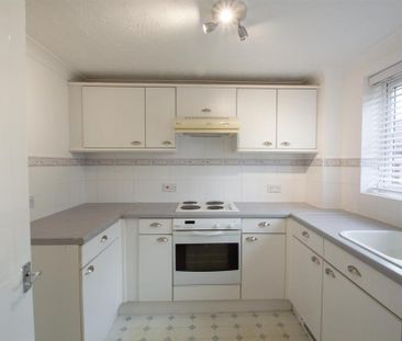 2 bedroom terraced house to rent - Photo 6